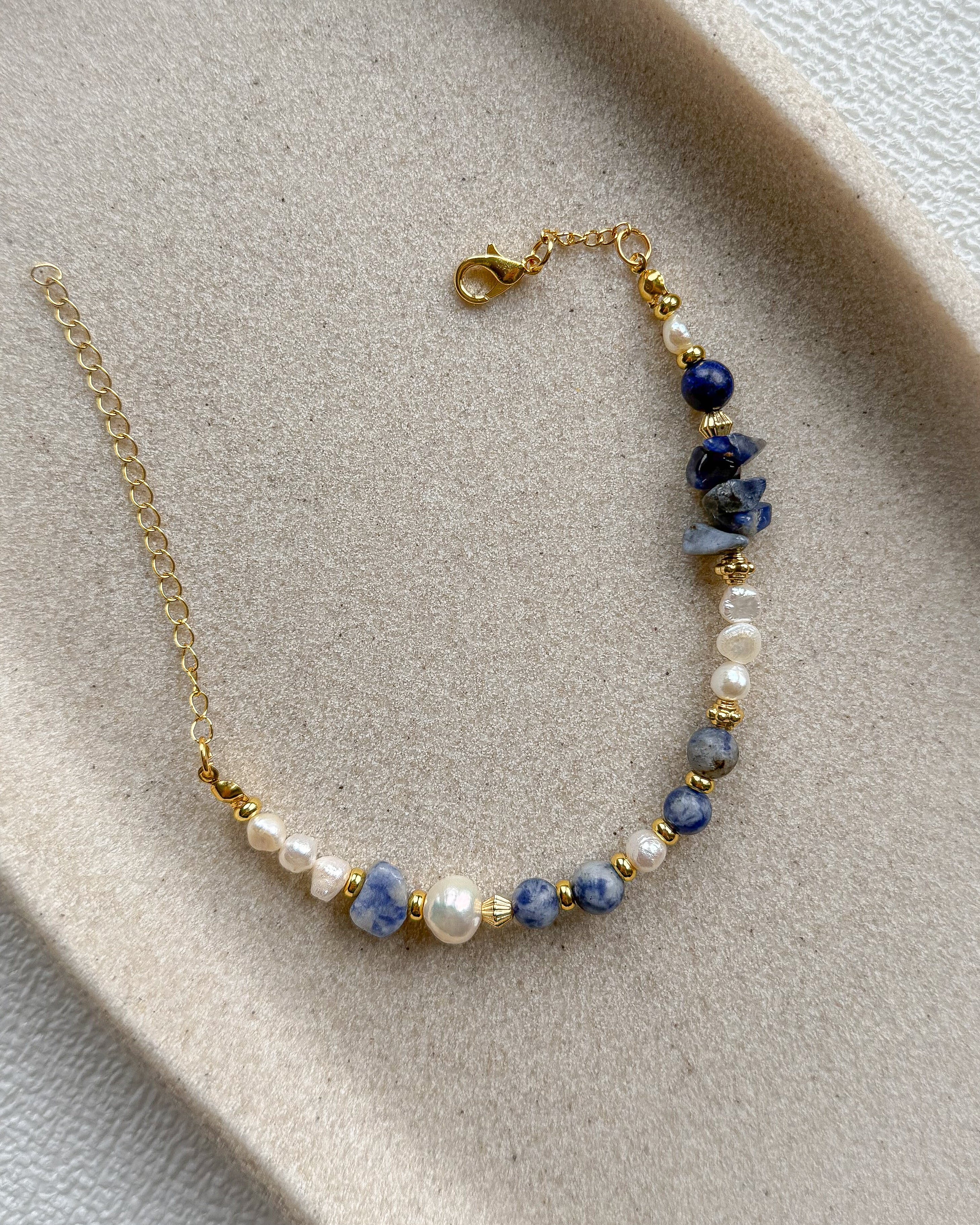 Aura blue
