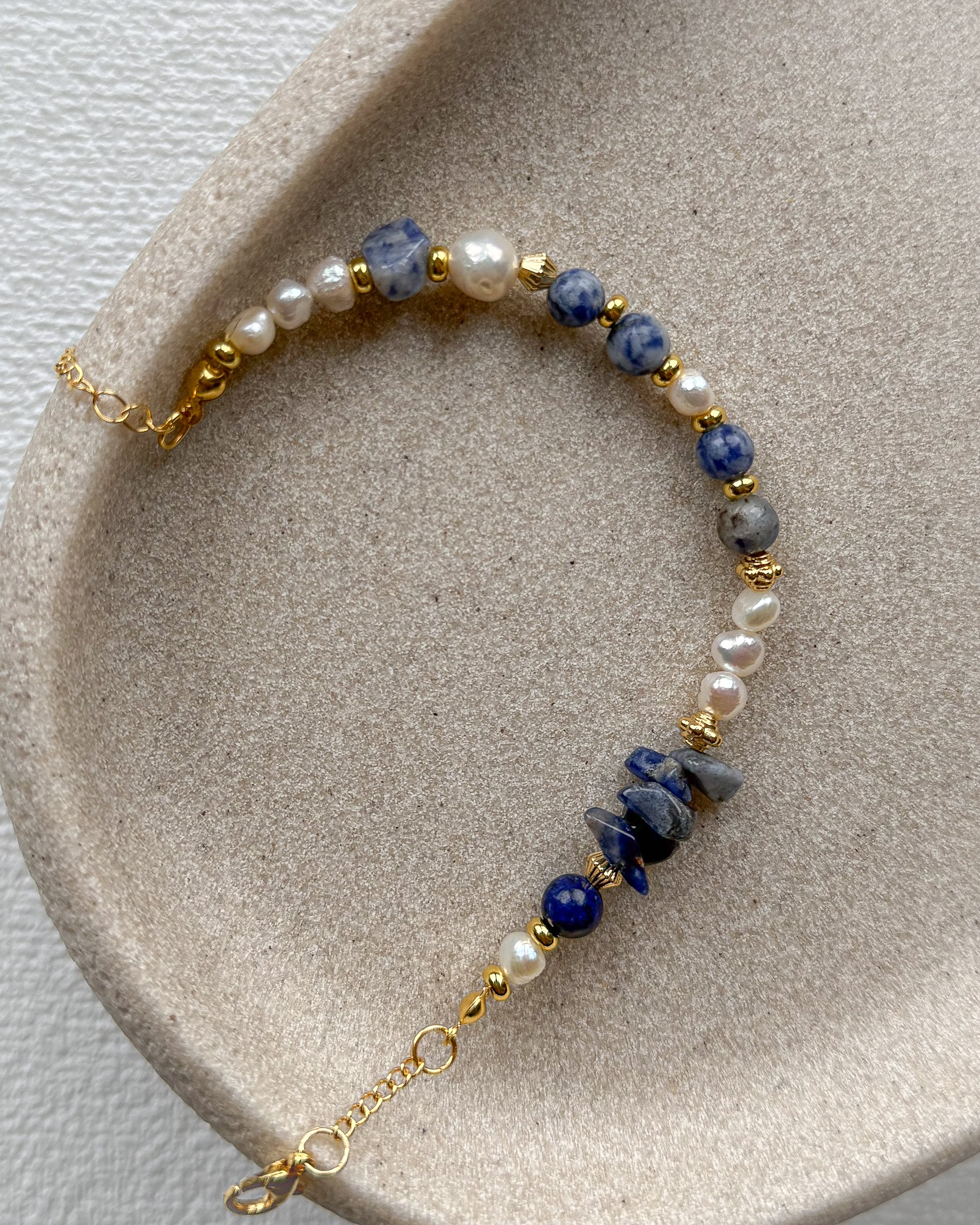 Aura blue