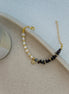 Feminine pearl bracelet